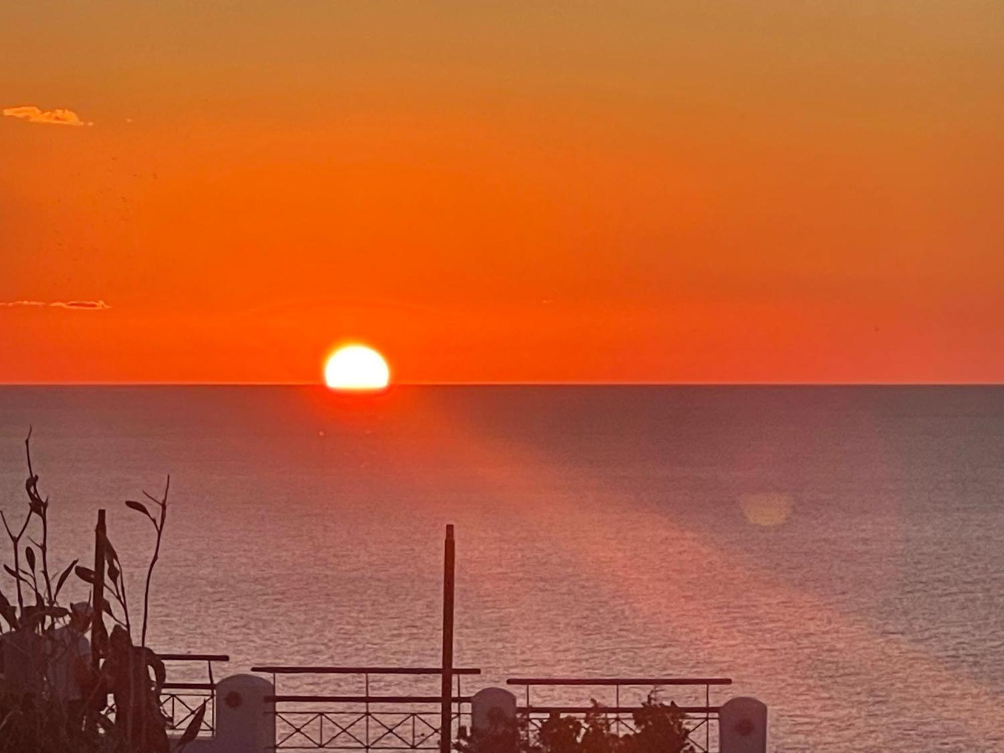 Sunset House Pothitou * Ия