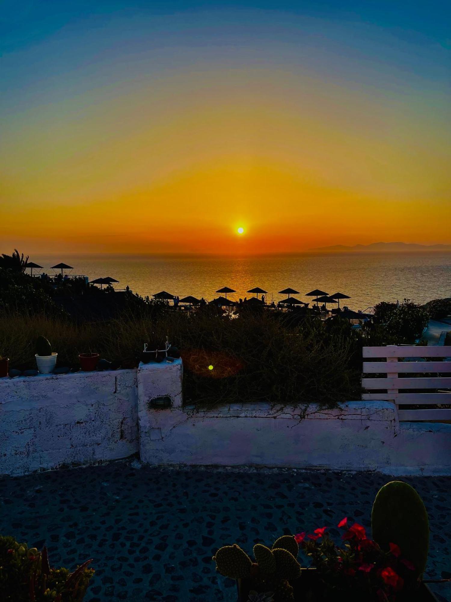 Sunset House Pothitou Ия
