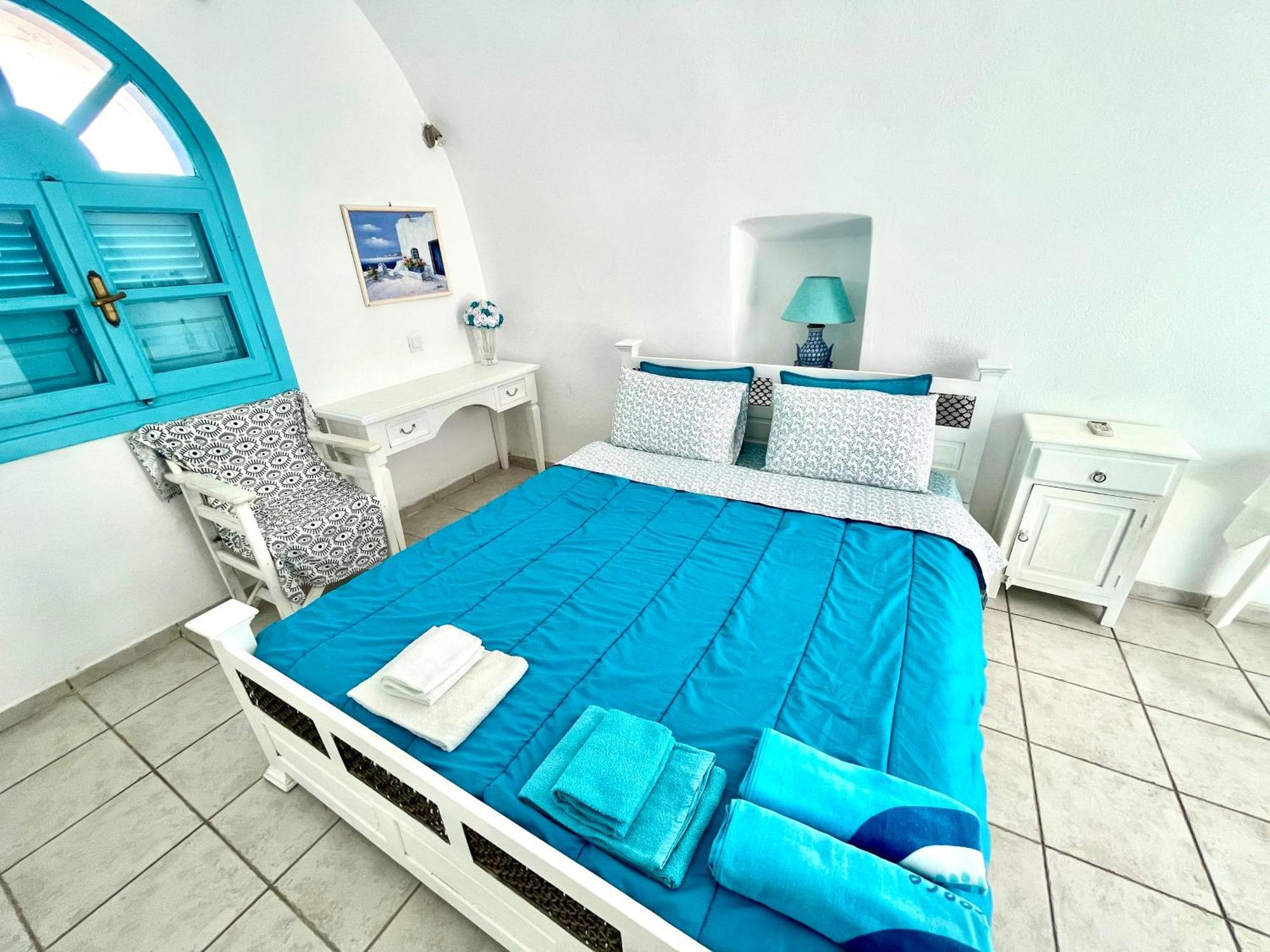 Sunset House Pothitou Ия